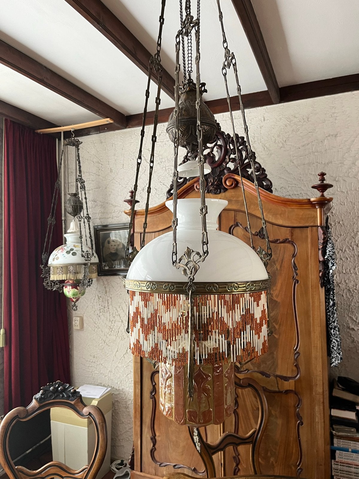 Antieke hanglamp met kralen en melkglas, Antiek en Kunst, Ophalen