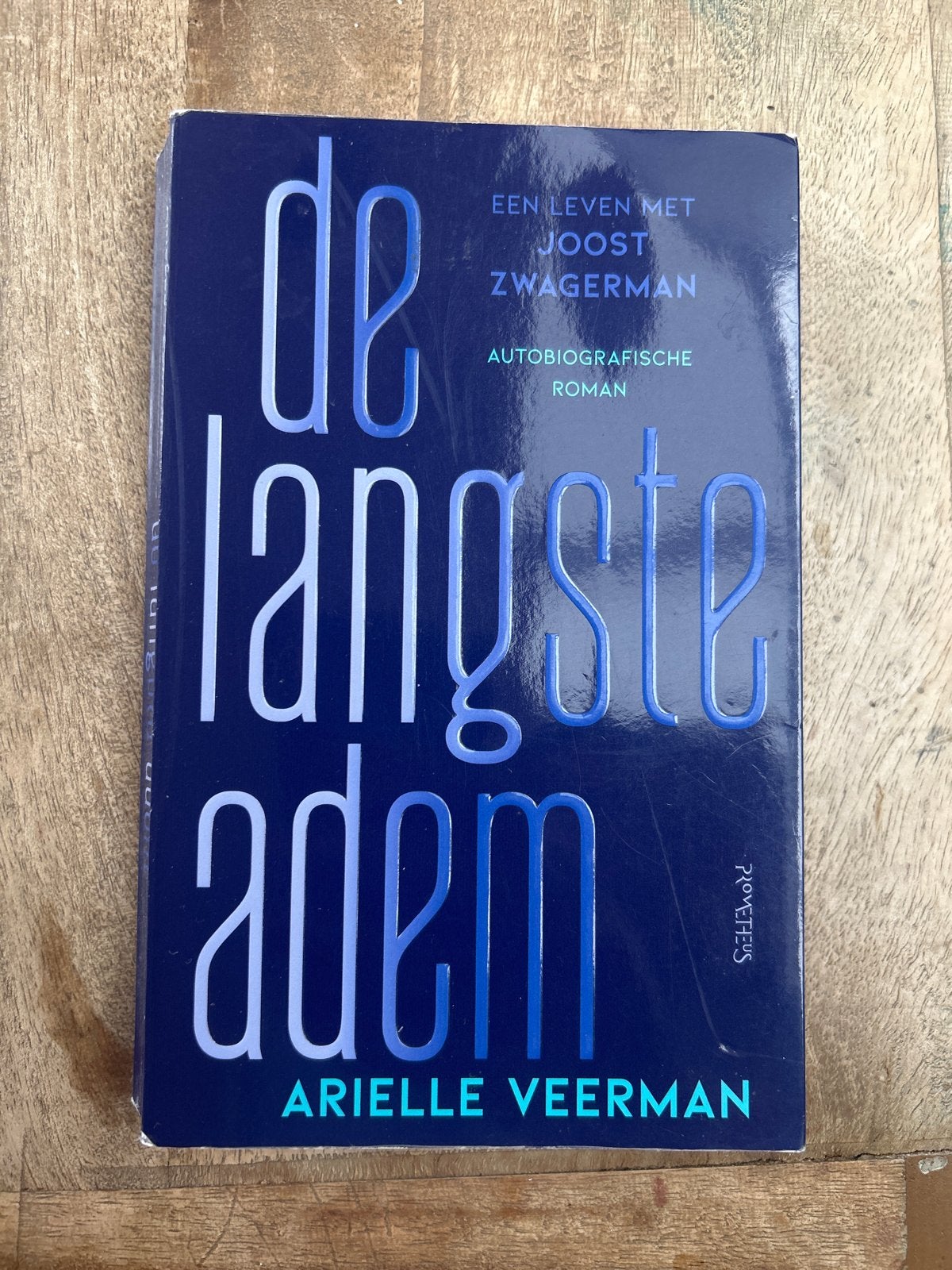 De Langste Adem - Arielle Veerman (Autobiografisch), Boeken, Ophalen of Verzenden, Gelezen, Overige