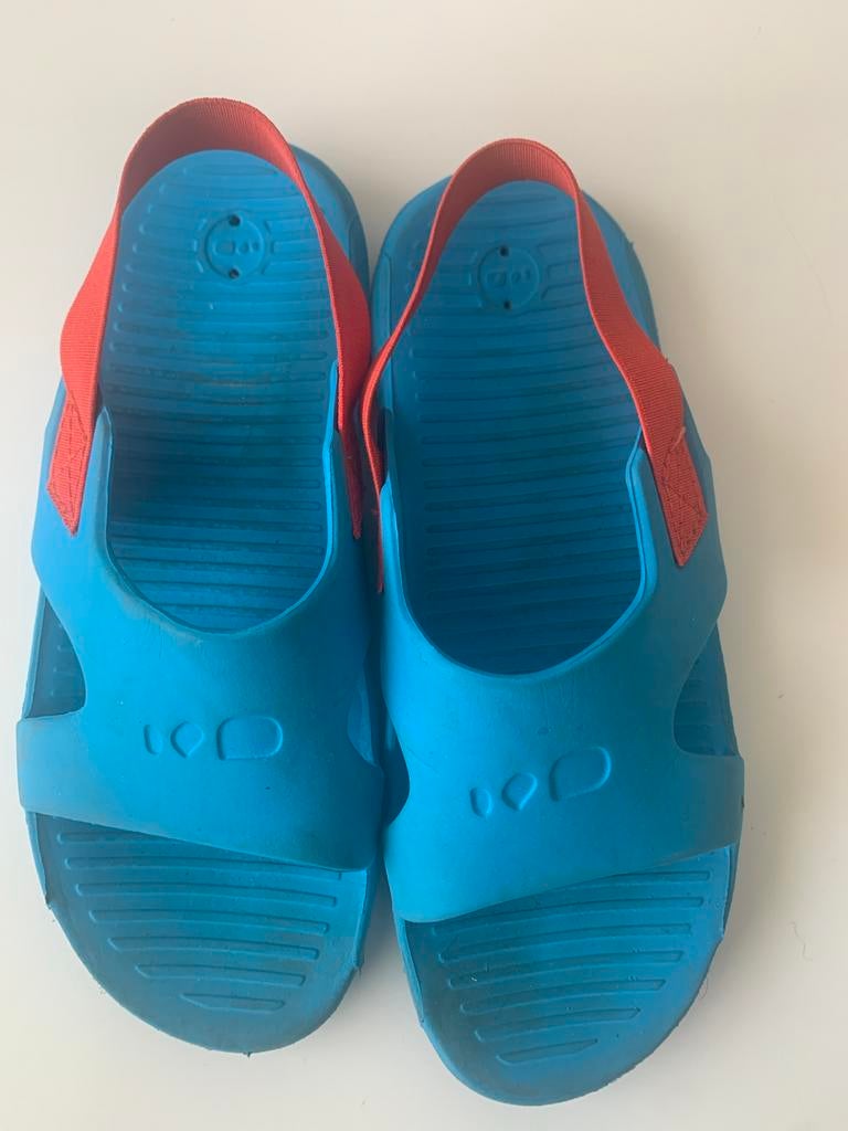 Decathlon waterschoenen maat 33/34, Kinderen en Baby's, Kinderkleding | Schoenen en Sokken, Ophalen of Verzenden, Gebruikt, Jongen of Meisje