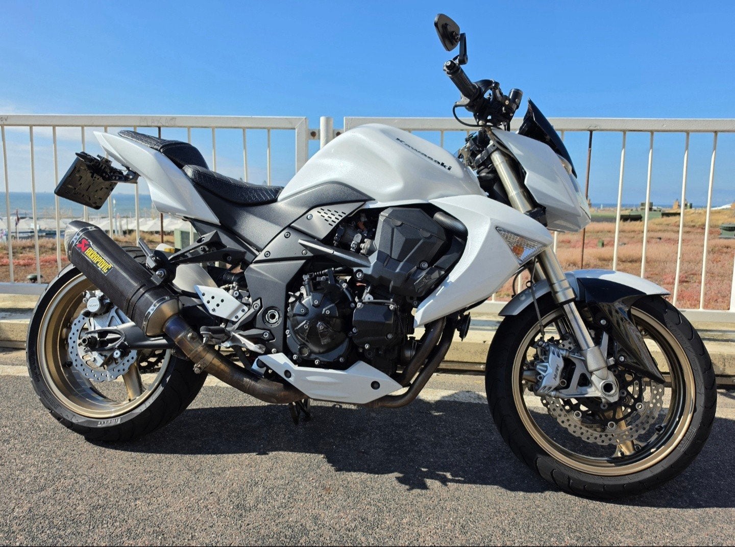 Kawasaki Z1000 2008 | 39.000 km | Full Akrapovic uitlaat, 4 cilinders, Particulier, Meer dan 35 kW, Sportuitlaat