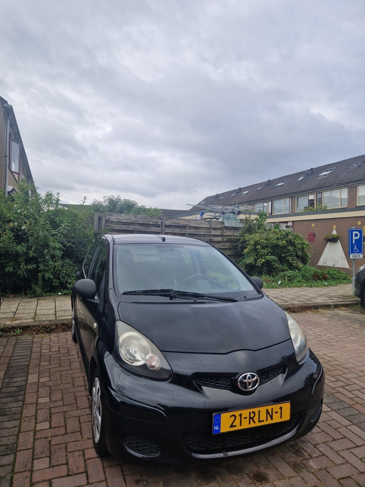 Toyota Aygo 1.0 12V Vvt-i 5DRS 2011 Zwart, Ophalen, Nieuw, Toyota