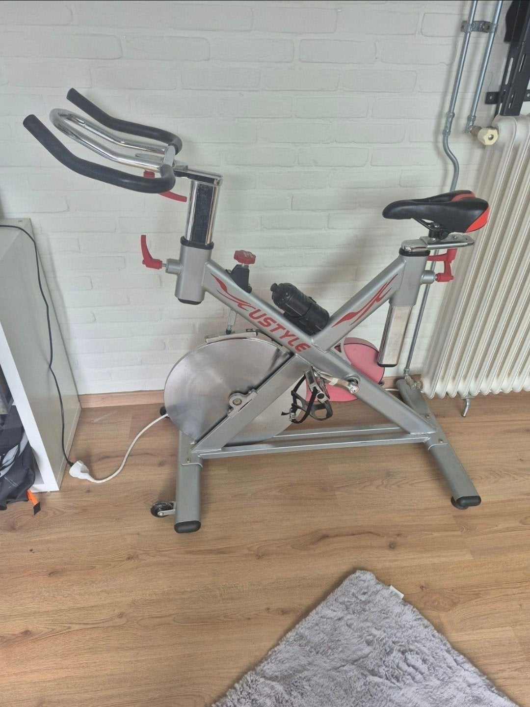 Ustyle Spinningfiets - Zo goed als nieuw, Ophalen, Spinningfiets, Zo goed als nieuw, Metaal