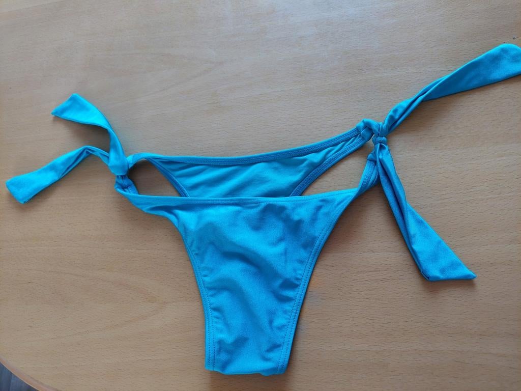 2x slipjes maat M, Nieuw, Kleding | Dames, Ophalen of Verzenden, Nieuw, Zwart, Bikini