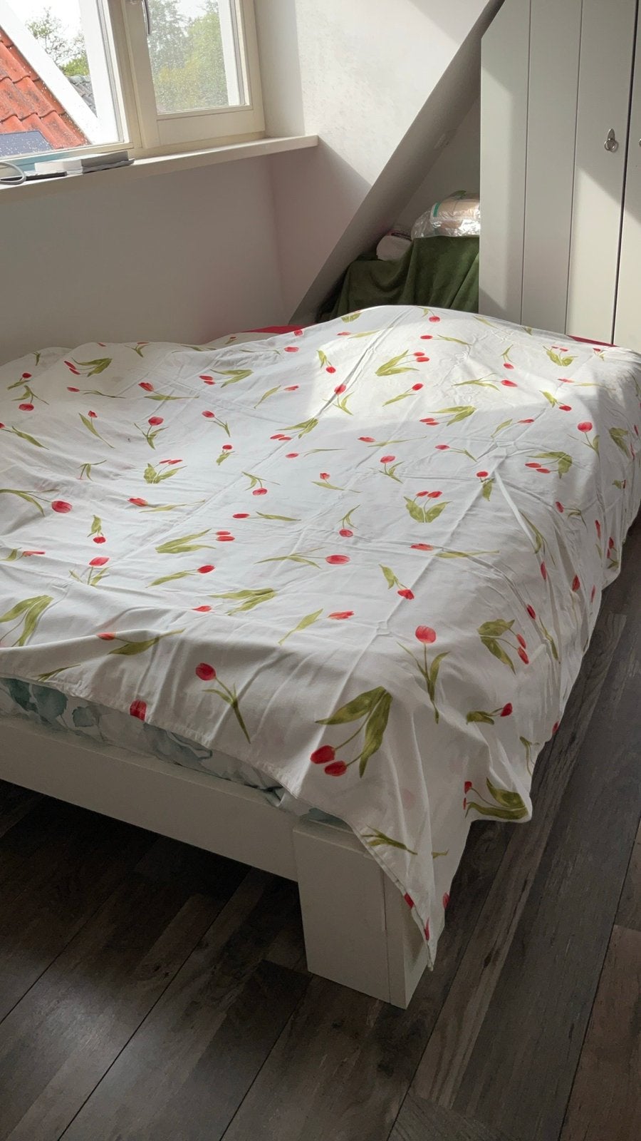 Cinderella Dekbedovertrek met 2 kussenslopen - Tulpen, Huis en Inrichting, Slaapkamer | Beddengoed, Meerkleurig, Dekbedovertrek