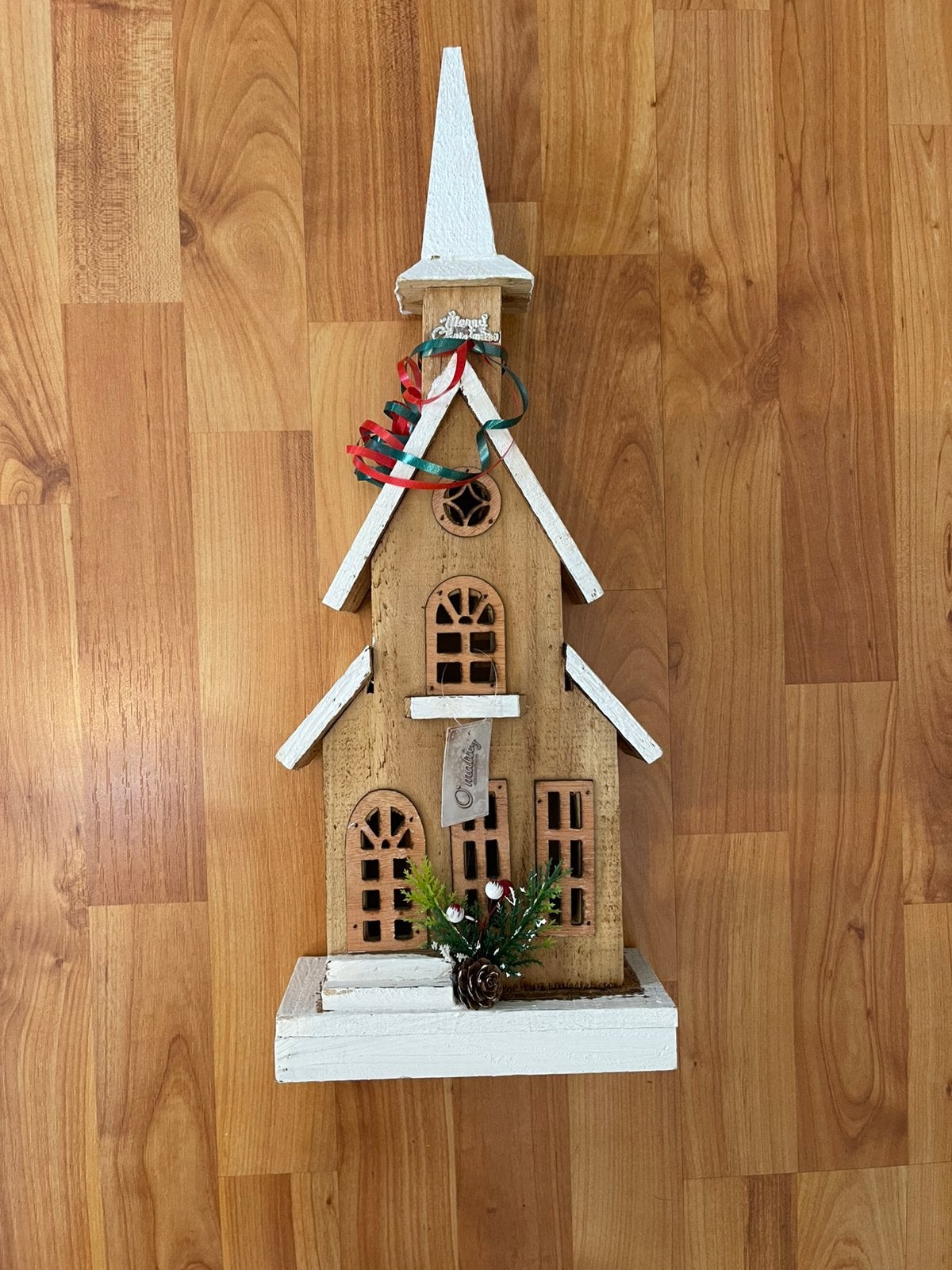 Nieuw , houten kerk met verlichting, Diversen, Kerst, Ophalen of Verzenden, Nieuw