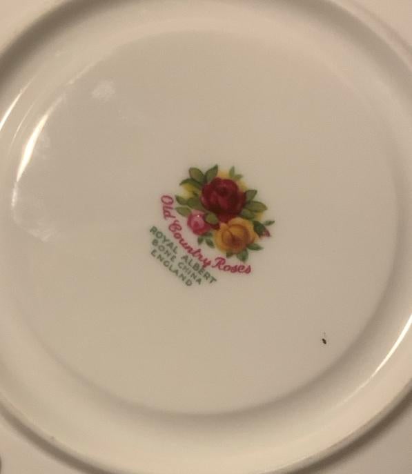 Royal Albert Old Country Roses Soepkom met Schotel, Ophalen of Verzenden