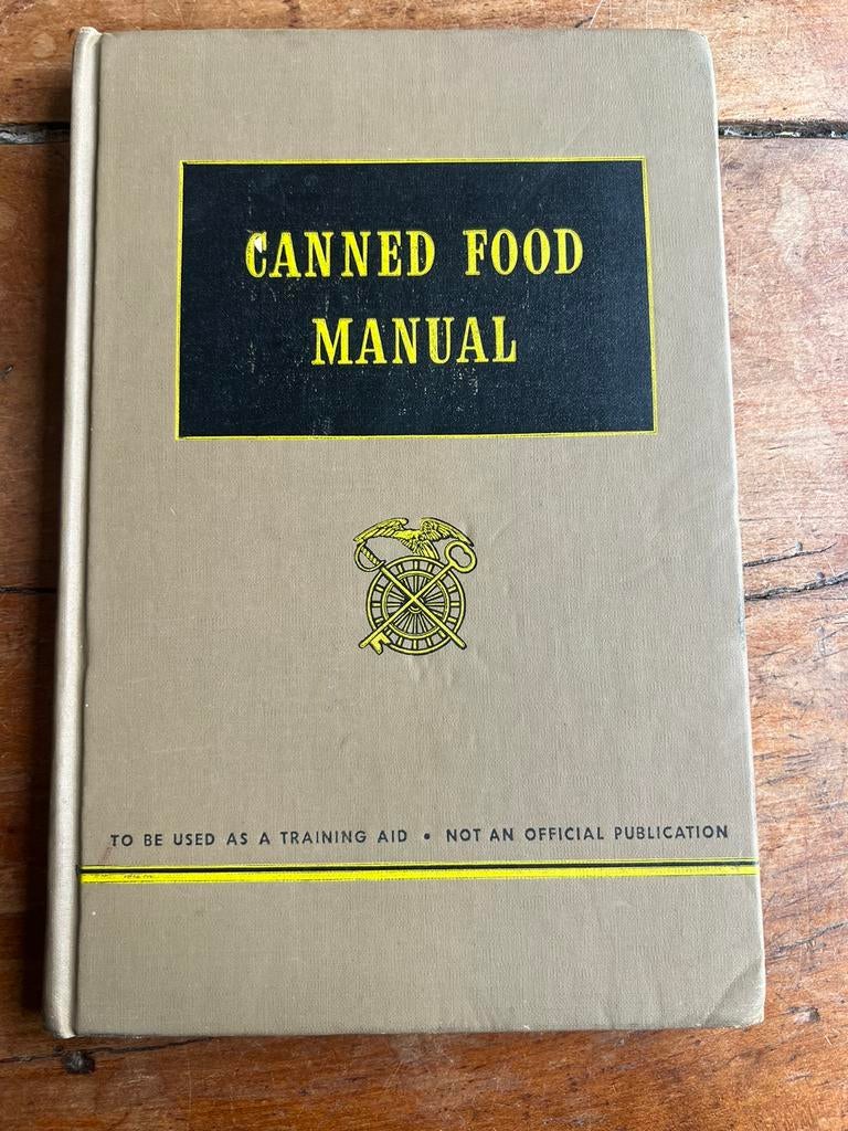 WO2 Amerikaans Canned Food manual 1942 kok chef veldkeuken, Amerika, Ophalen of Verzenden, Boek of Tijdschrift