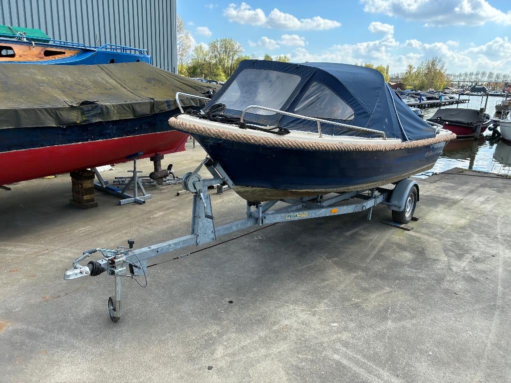 Rhea 510 sloep (60pk) Antaris, Maxima, Oud Huyzer, Watersport en Boten, Sloepen, Ophalen, Gebruikt, Snelvarend, 3 tot 6 meter