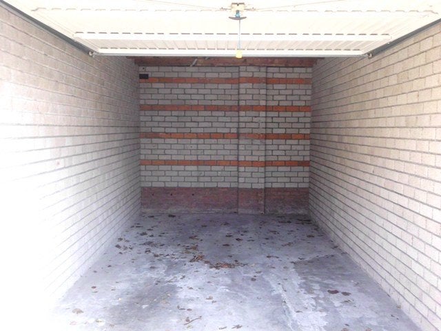 Garagebox te huur te Roosendaal (Zie omschrijving), Auto diversen