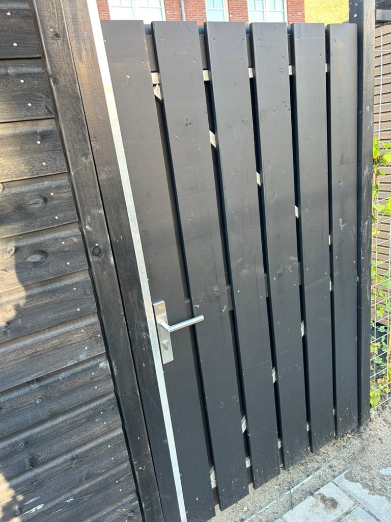 Poortdeur - stalen frame hout (100x180 cm) + palen + beslag, Tuin en Terras, Tuinpoorten, Ophalen, 100 tot 150 cm, Draaipoort