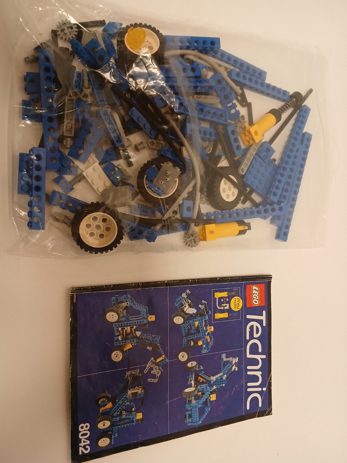 Lego technic 8042 universal building set met boekje, Kinderen en Baby's, Ophalen of Verzenden