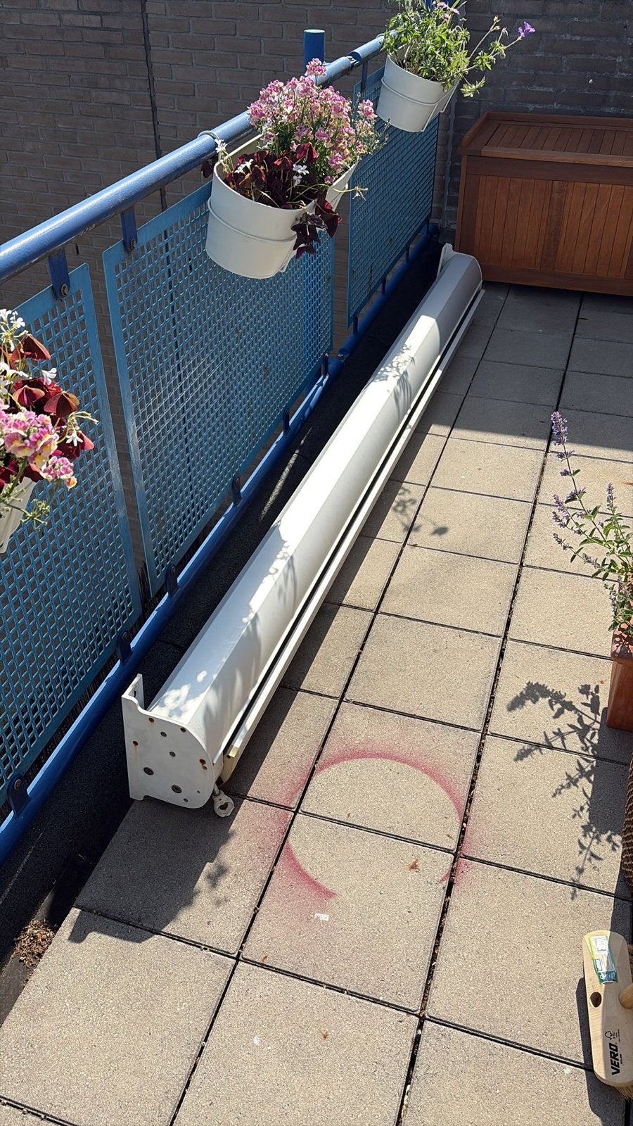 gratis zonnescherm (uitvalscherm), Ophalen, Gebruikt, Minder dan 250 cm, 150 tot 300 cm