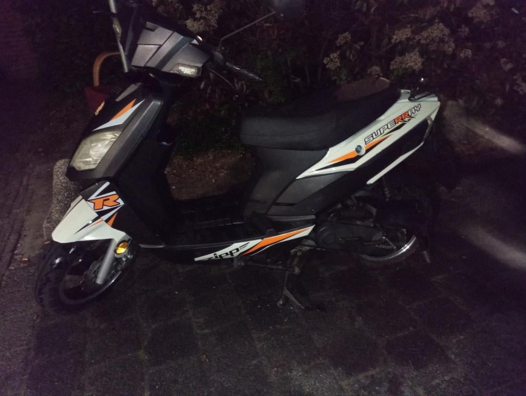 Ipp Superray Scooter - Wit/Zwart, Ophalen of Verzenden, Gebruikt, Benzine, Overige merken