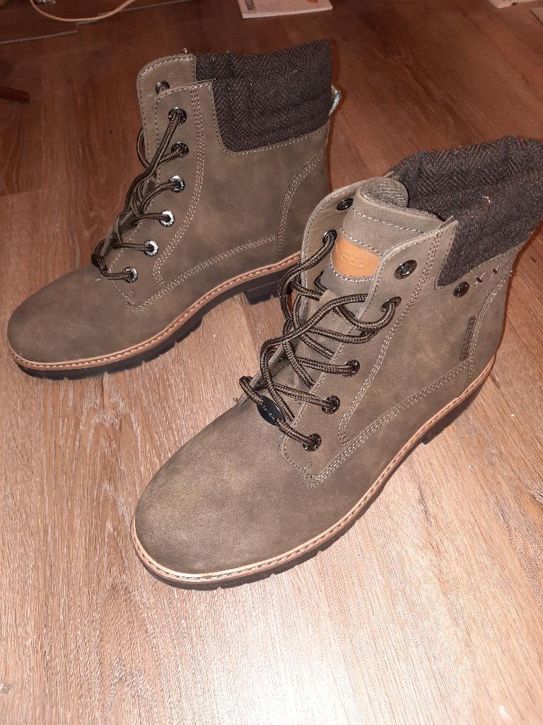 nieuwe bench veterschoenen boots maat 42, Ophalen of Verzenden, Nieuw, Zwart