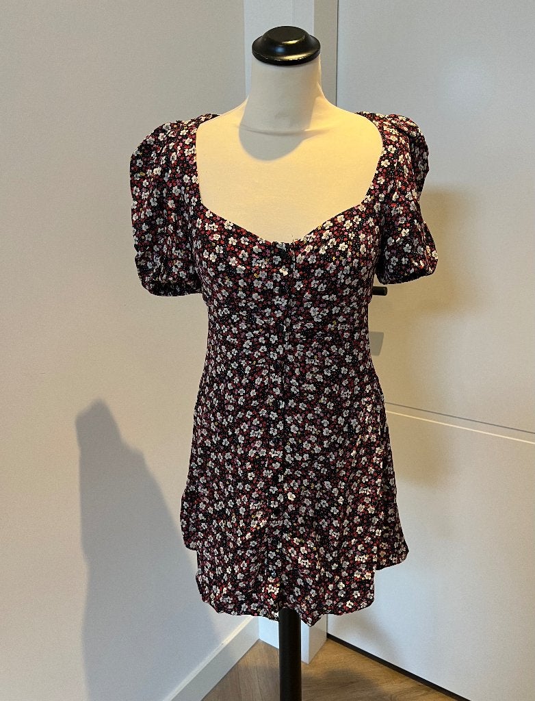 ZGAN zwart rood bloem print zomer jurk ballon mouwen XS 34, Ophalen of Verzenden, Zo goed als nieuw, Maat 34 (XS) of kleiner, Boven de knie