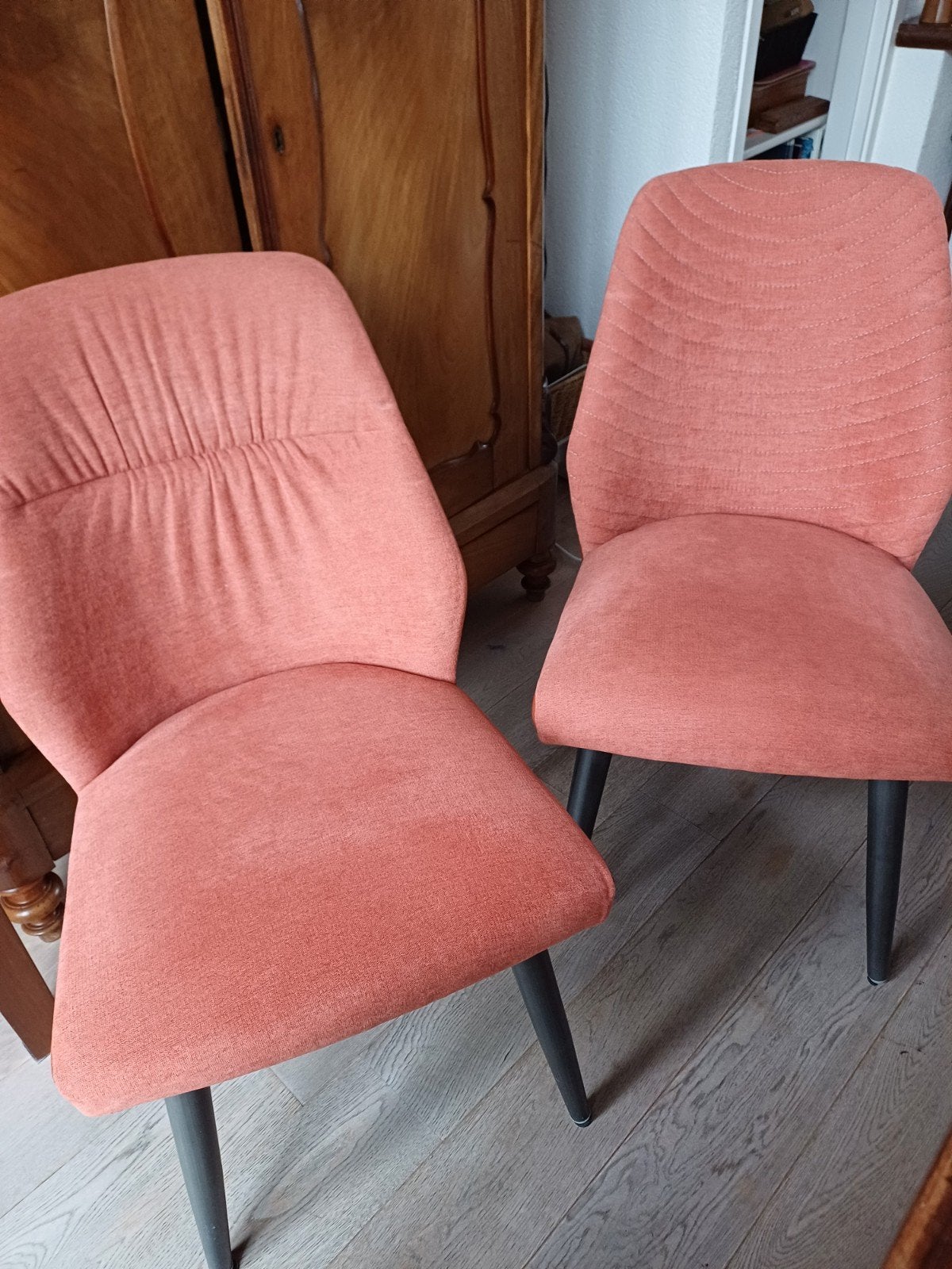 2 velours eetkamerstoelen, Ophalen, Twee, Overige kleuren, Zo goed als nieuw