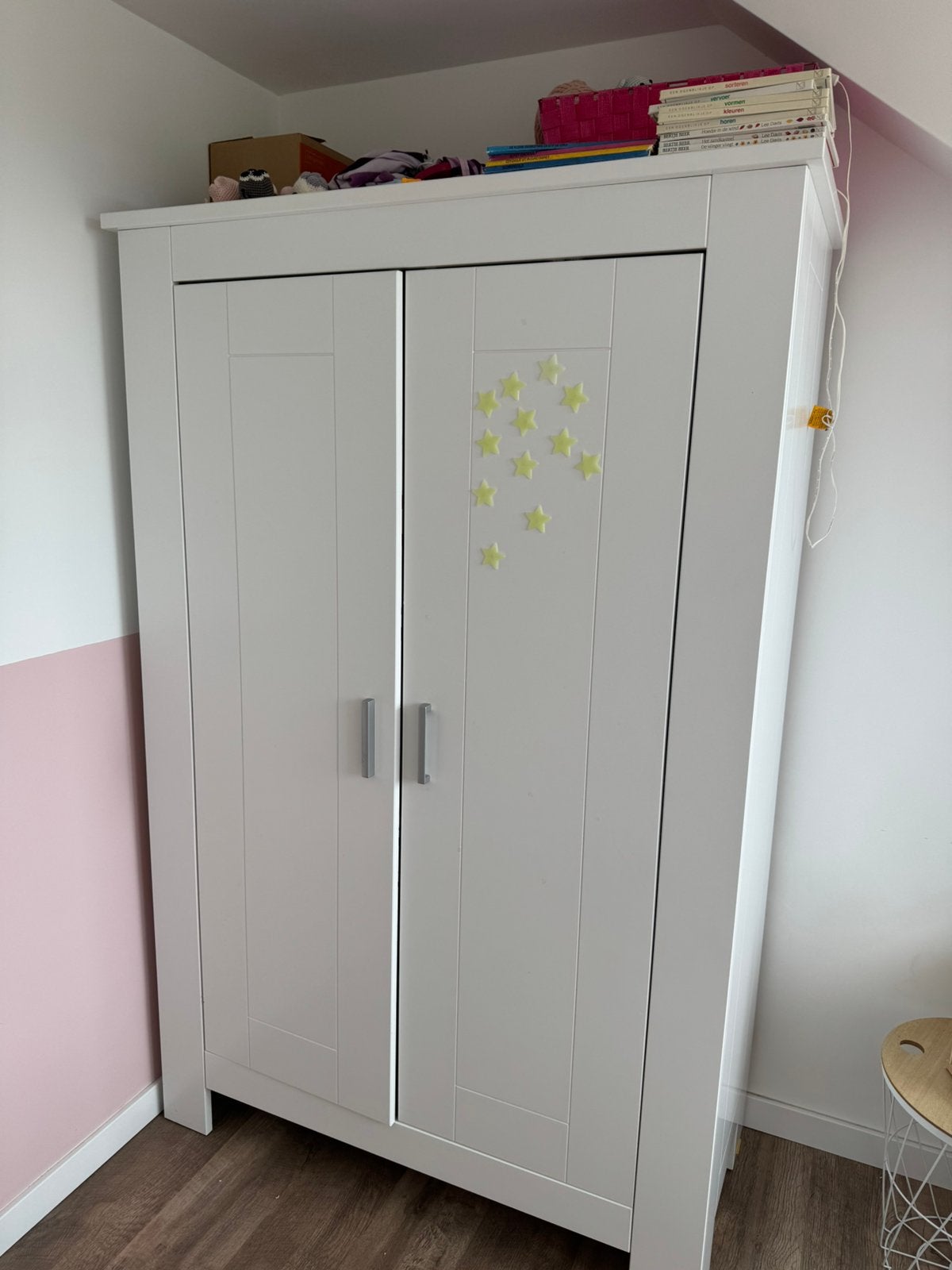 Witte kledingkast kinderkamer, Gebruikt, 150 tot 200 cm, 25 tot 50 cm, Overige houtsoorten