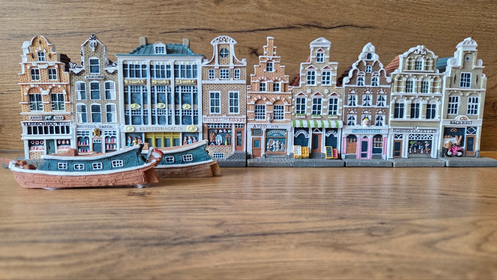 Complete set 10 Amsterdamse Grachtenhuisjes + 2 bootjes, Ophalen of Verzenden, Nieuw