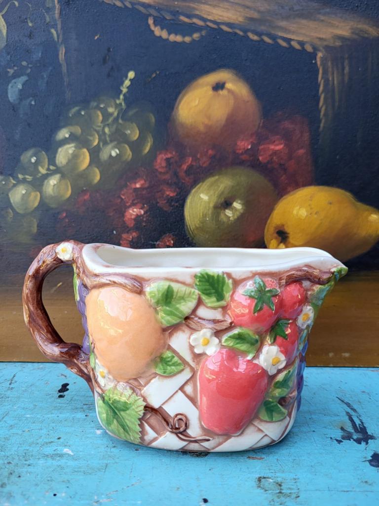 Vintage Melkkannetje met Fruitdecor Toen was geluk, Ophalen of Verzenden