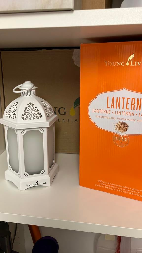 Young Living Lantern Diffuser Wit, Ophalen of Verzenden, Nieuw, Aroma