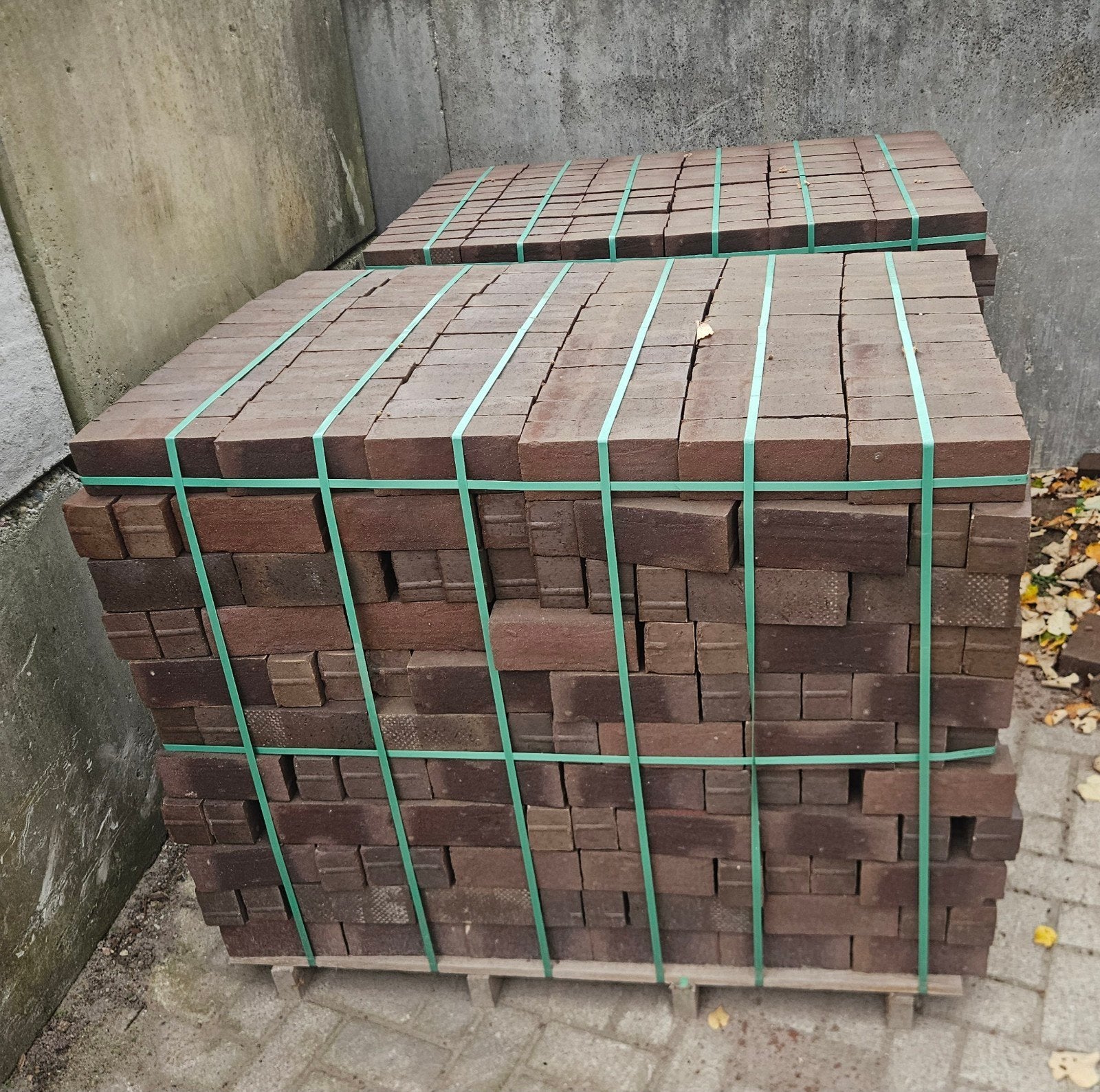 22 m2 nieuwe gebakken bruine dikformaten, Ophalen of Verzenden, Nieuw, Composiet