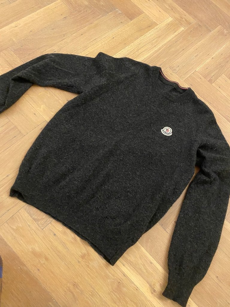 Moncler trui maat xs grijs, Kleding | Heren, Ophalen of Verzenden, Zo goed als nieuw, Maat 46 (S) of kleiner, Grijs