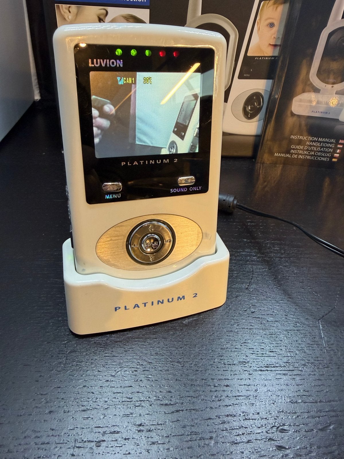 Luvion Platinum 2 Premium Digitale Babyfoon - Werkt Perfect, S, Camera, G, Ophalen of Verzenden