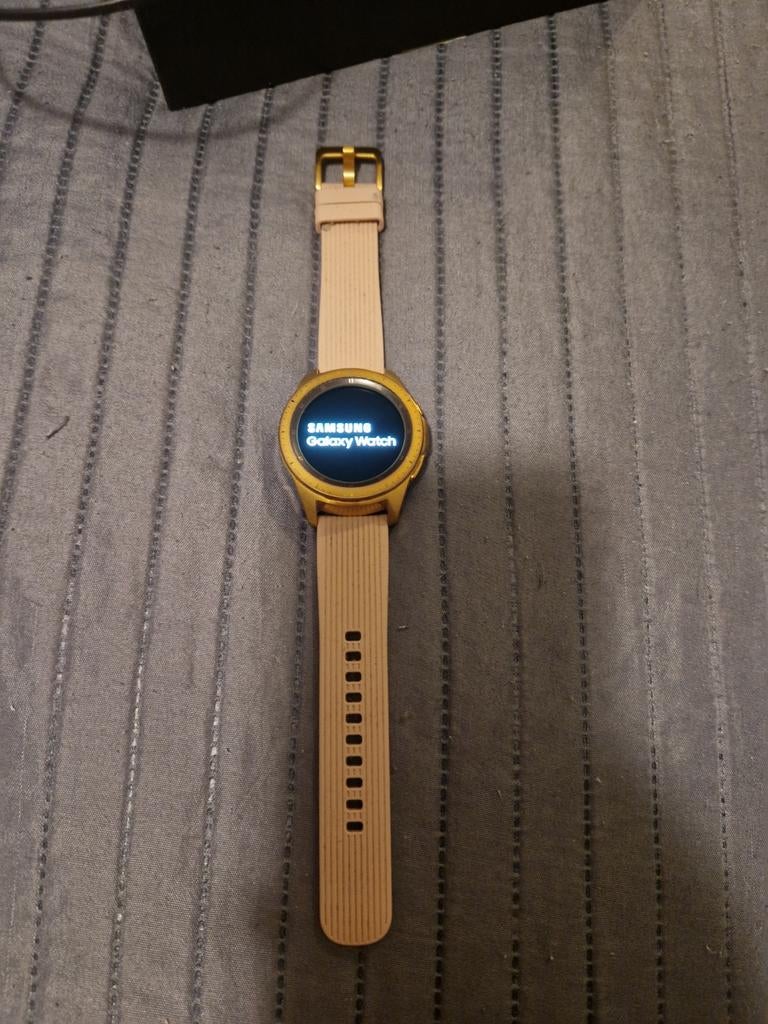 Samsung Galaxy Watch 42mm Rose Gold, Ophalen, Zo goed als nieuw, Roze, Samsung