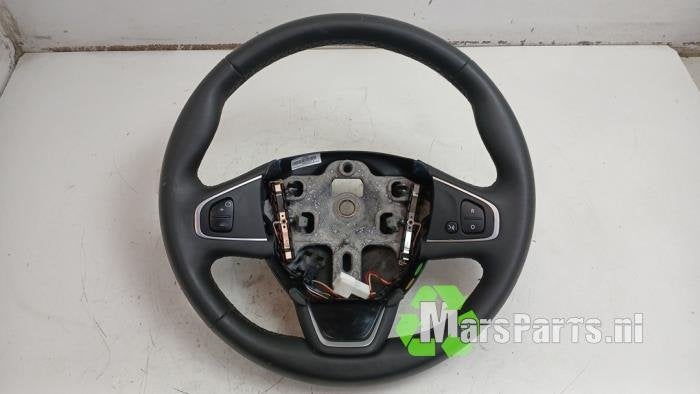 Stuurwiel van een Renault Clio, Gebruikt, -, Renault, -