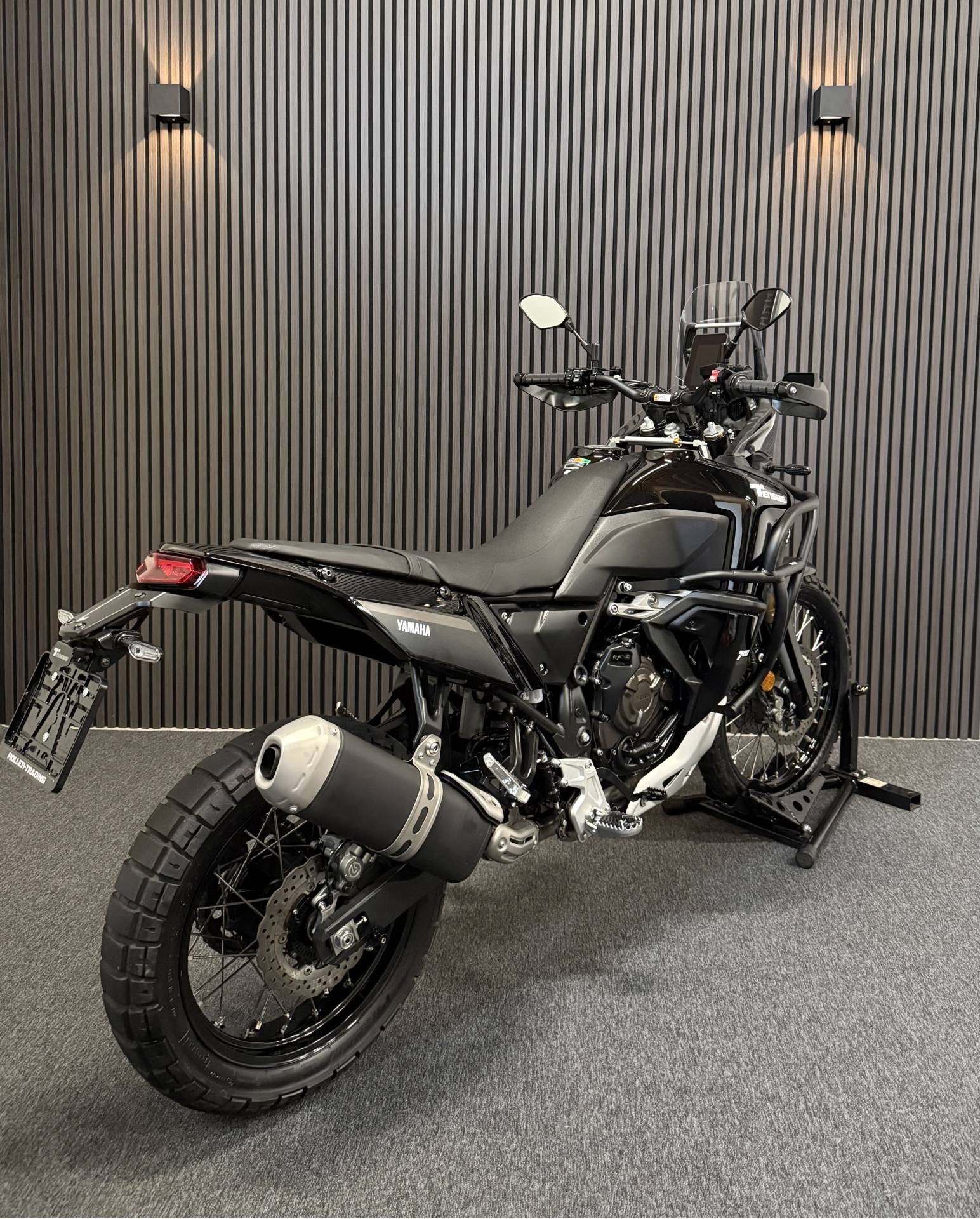 Foto 7 van Yamaha Ténéré 700 World Raid -BLACK-5611KM-TFT-2024