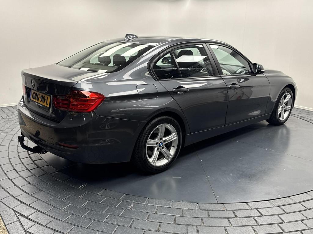 BMW 3-serie 316i Trekhaak-Clima-Cr.contr-Stoelverwarming-Par, Auto's, 1360 kg, Gebruikt, 4 cilinders, Met garantie (alle)