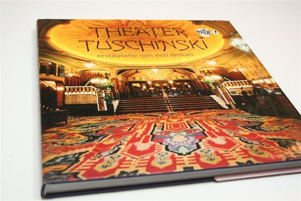 Pathé Tuschinski — Restauratie van een Droom in Amsterdam, Ophalen of Verzenden, Zo goed als nieuw, Cabaret