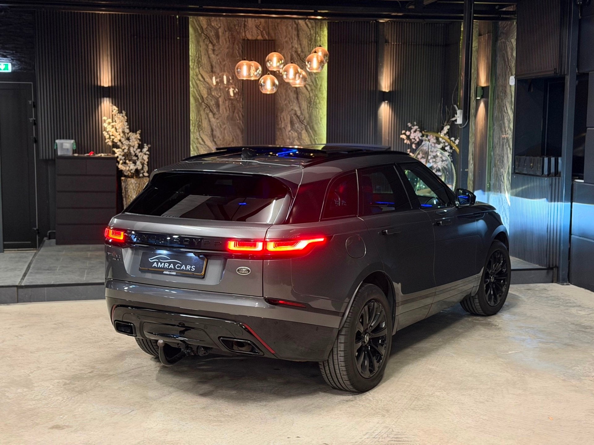 Land Rover RANGE ROVER VELAR 2.0 P300 Turbo AWD HSE R-Dynami, Auto's, Automaat, Gebruikt, Euro 6, 4 cilinders