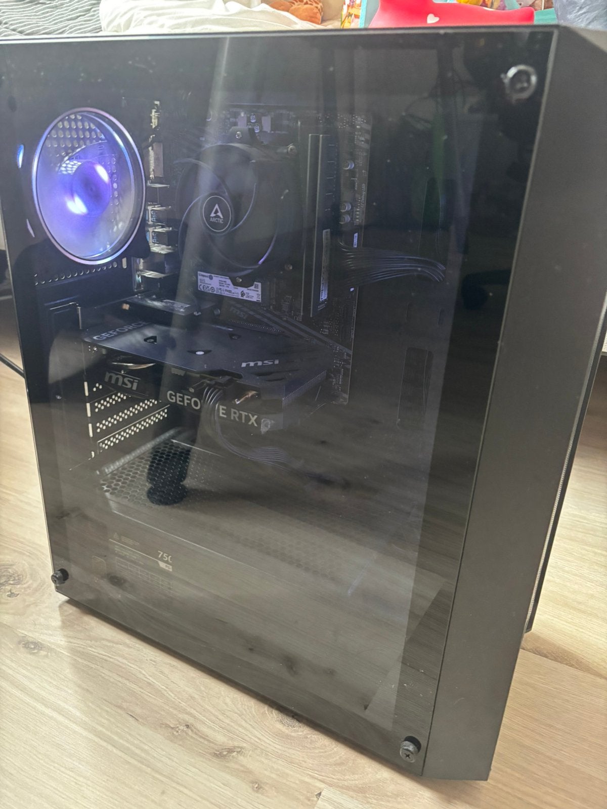 gaming pc 4060 5700x + muis, Ophalen, Zo goed als nieuw, Gaming, 4 Ghz of meer