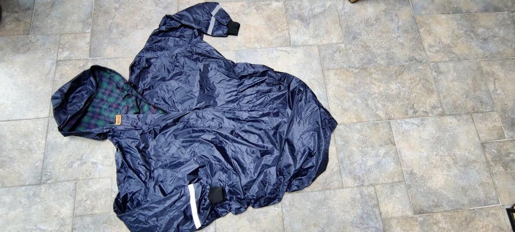 Gevoerde regenjas voor rolstoelgebruiker, Ophalen of Verzenden, Zo goed als nieuw, Regenjas
