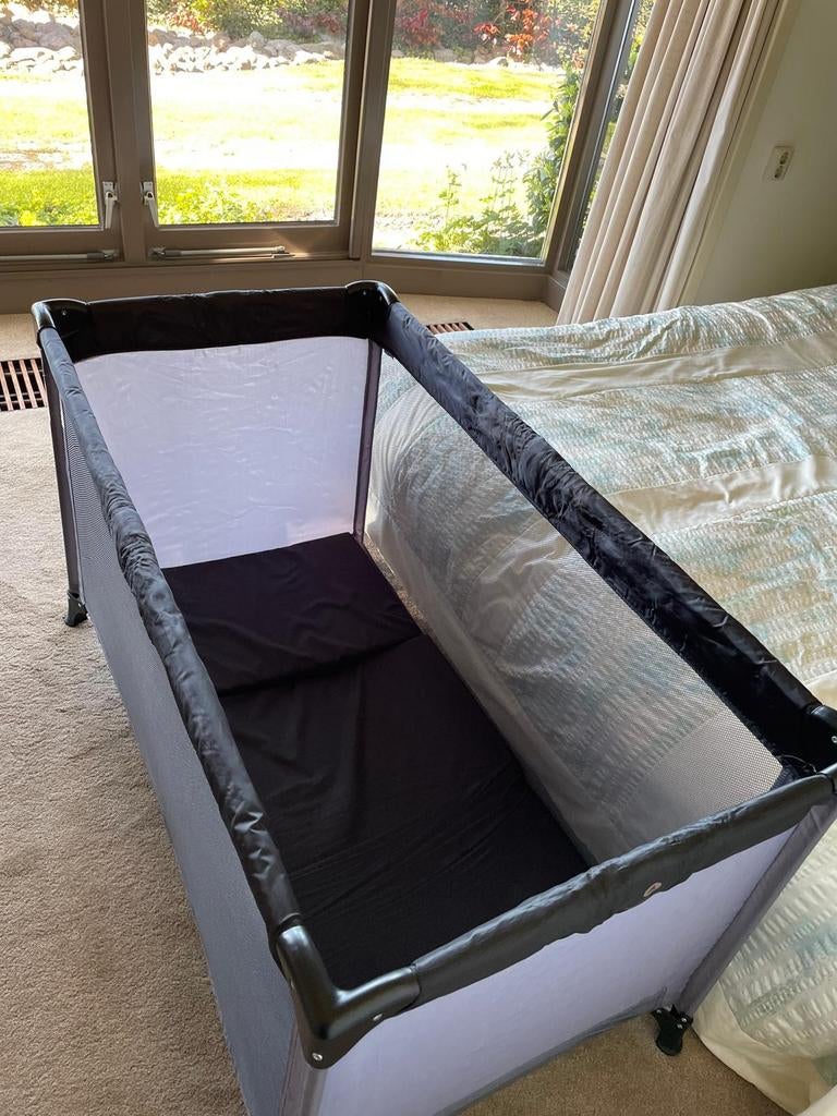 Campingbedje, Kinderen en Baby's, Babywiegjes en Ledikanten, Ophalen, Zo goed als nieuw, Reisbedje