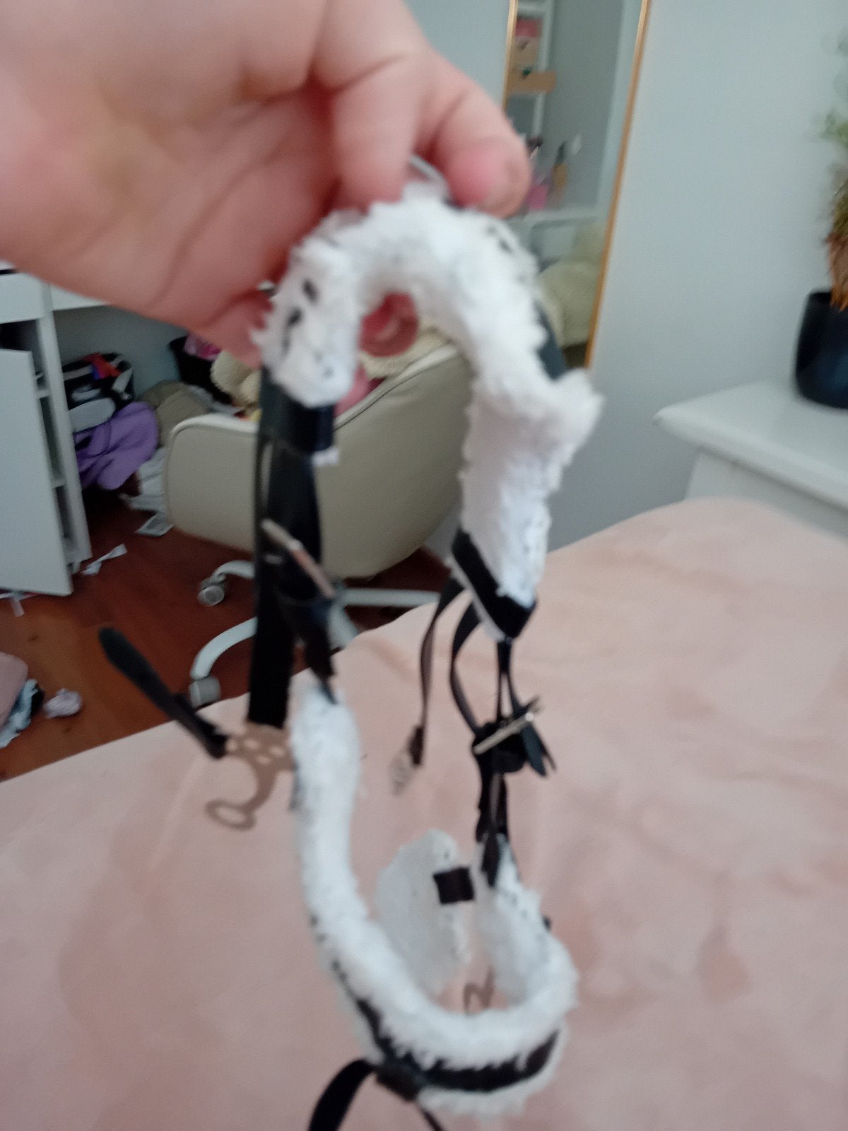 hobbyhorse hoofdstel, Ophalen