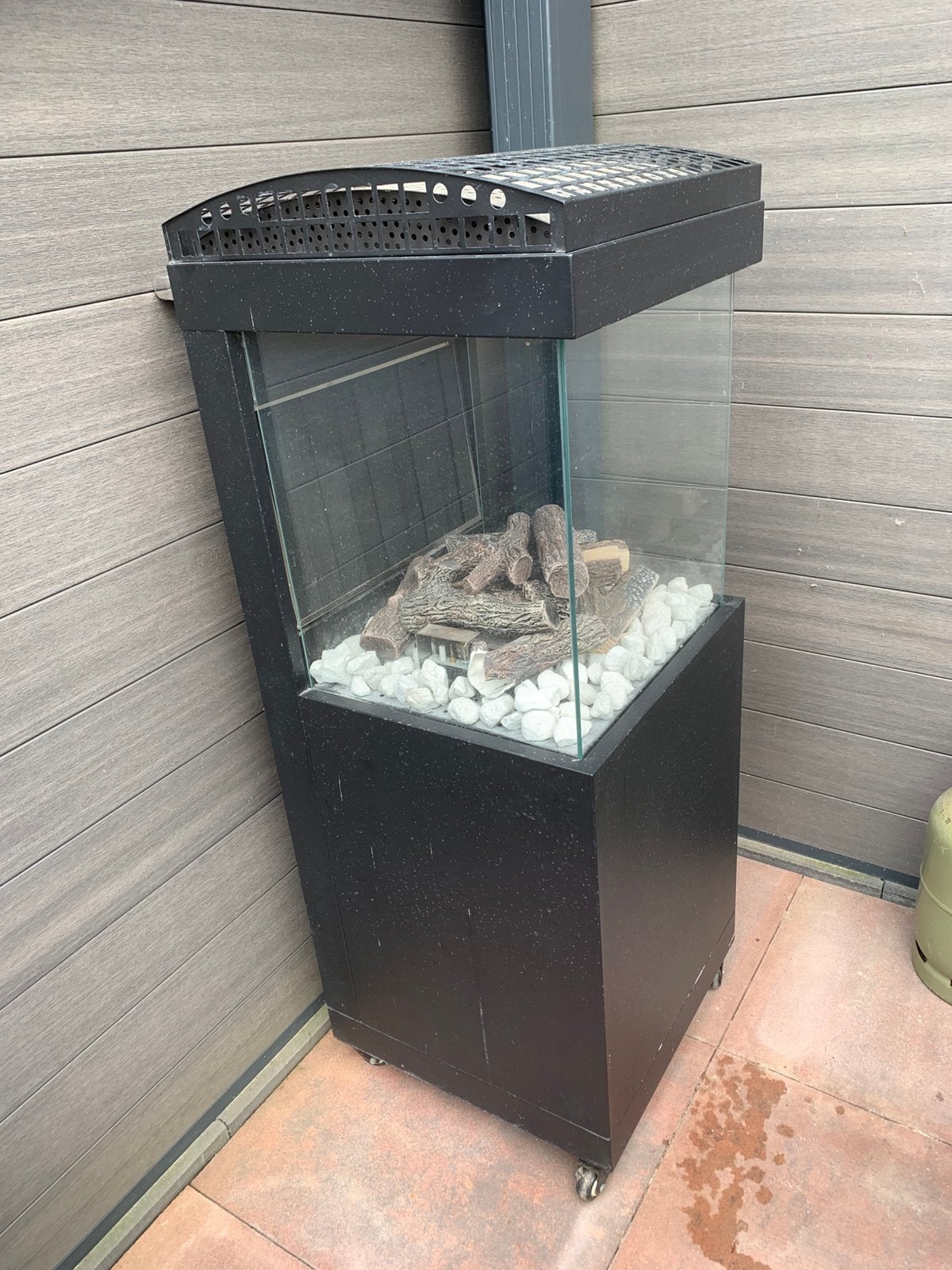 Terrashaard op gas, Ophalen, Zo goed als nieuw