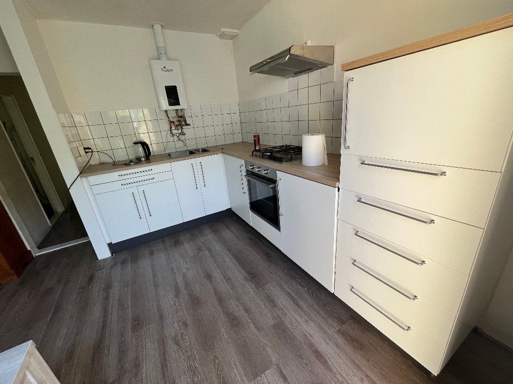 Z.g.a.n. Witte hoekkeuken incl. Apparatuur (3x gebruikt), Huis en Inrichting, Keuken | Complete keukens, Ophalen, Wit, Hoekkeuken