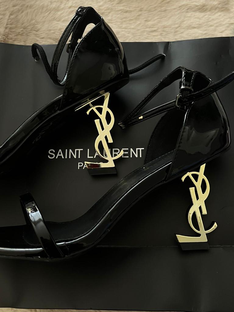 Saint Laurent Opyum Sandalen Zwart Lakleer Maat 39, Kleding | Dames, Schoenen, Ophalen of Verzenden, Zo goed als nieuw, Zwart