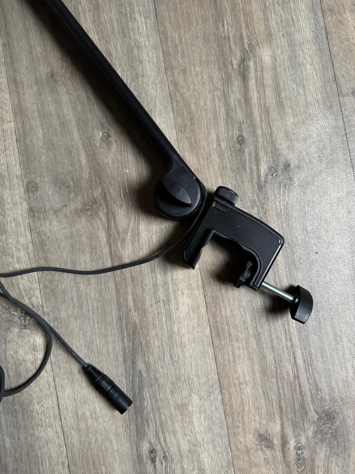 Microfoonarm met klem en XLR-kabel, Muziek en Instrumenten, Microfoons, Ophalen of Verzenden, Gebruikt, Overige typen