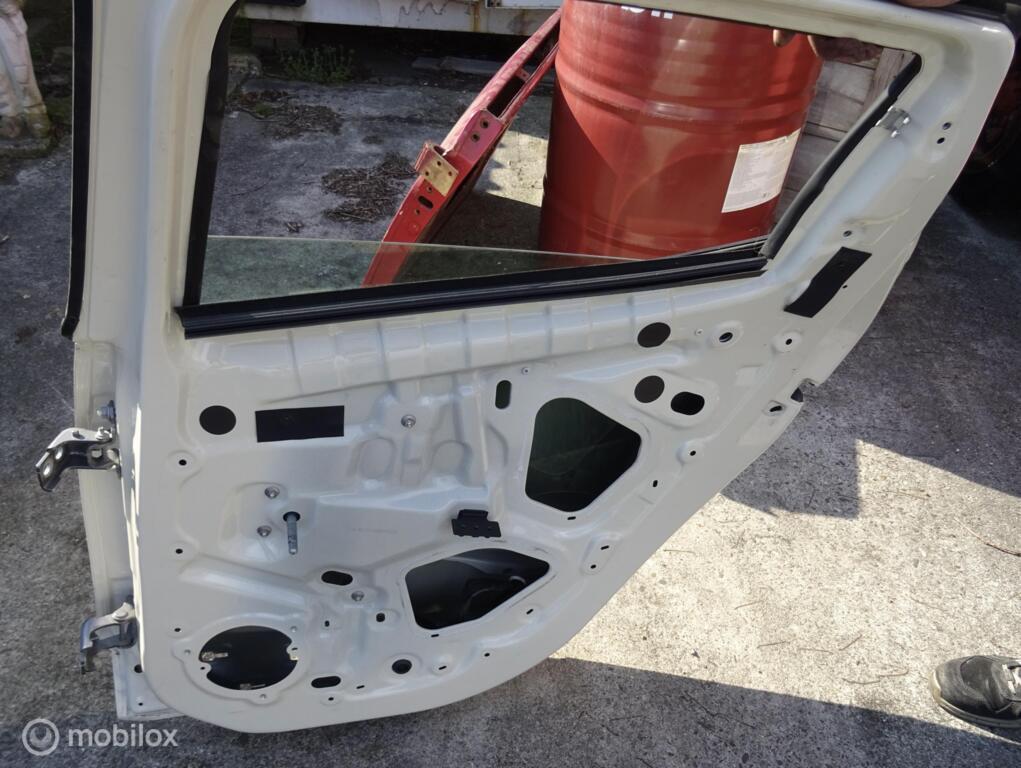 Portier rechtsachter Renault Clio IV ('12-'19), Gebruikt, Achter, Ophalen of Verzenden, Renault