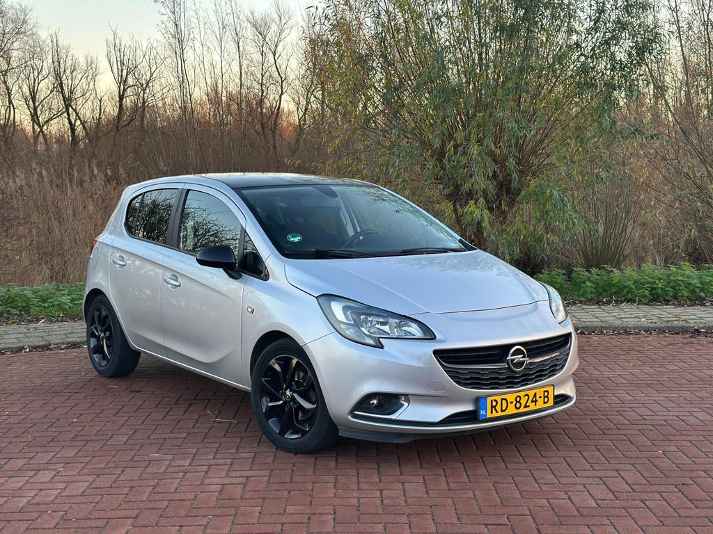 Opel Corsa 1.4 Innovation Black Style Full opties, Voorwielaandrijving, 1063 kg, Gebruikt, 4 cilinders