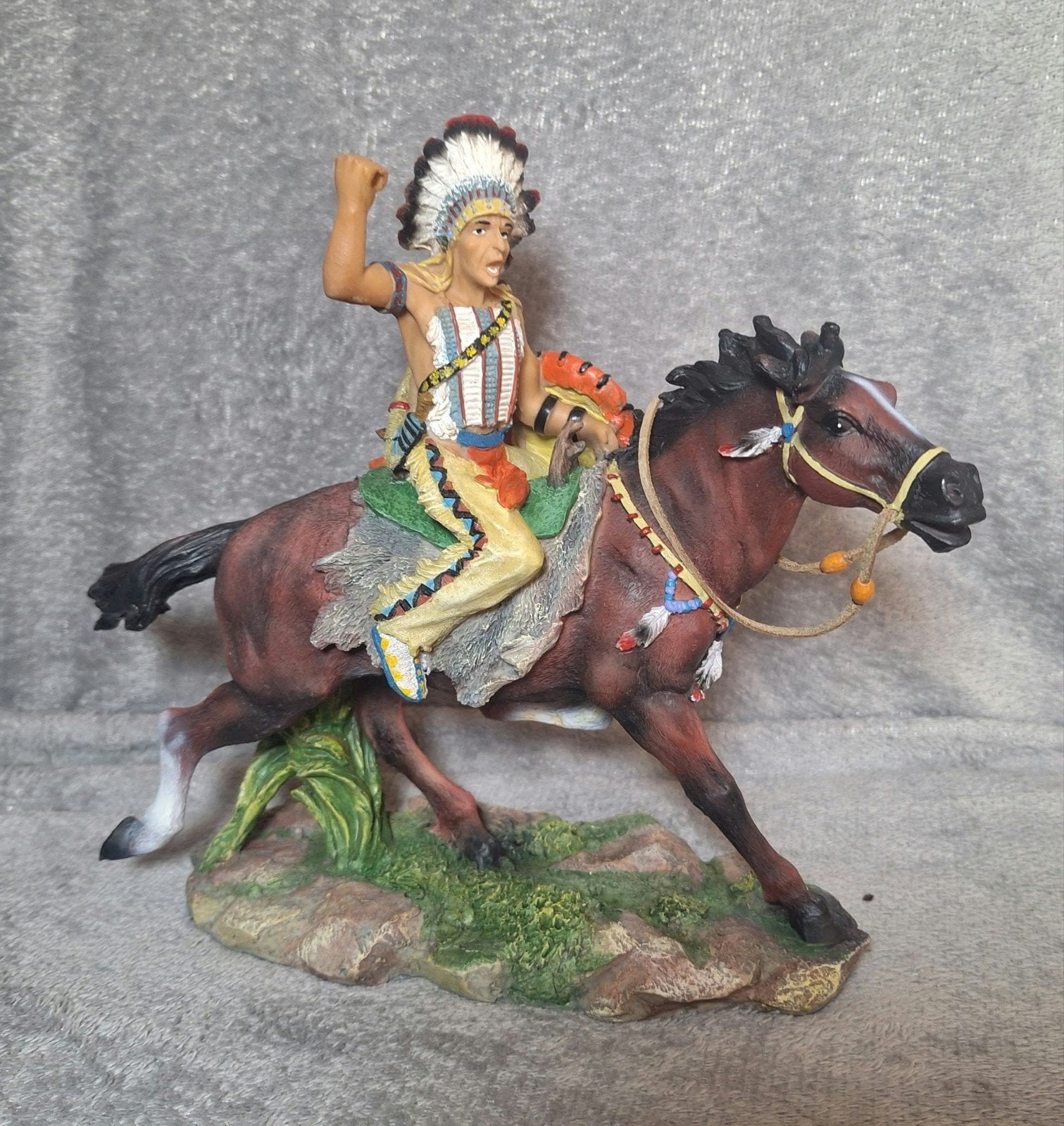 Gedetailleerd Indianenbeeld op Paard - Decoratie, Ophalen, Gebruikt, Mens