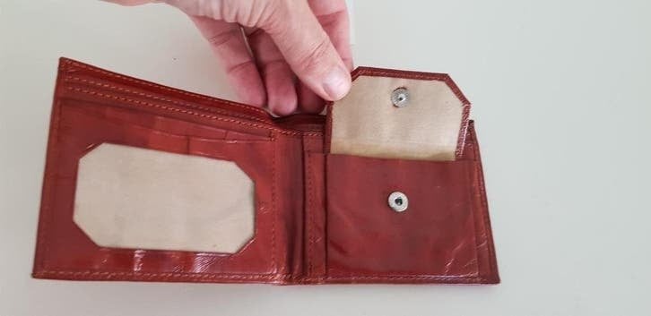 K122 portemonnee bruin kunstleder als nieuw, Sieraden, Tassen en Uiterlijk, Ophalen of Verzenden, -, -, -