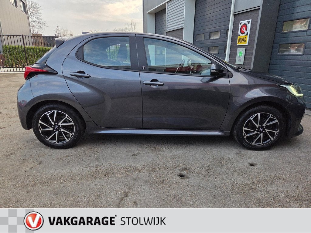 Toyota Yaris 1.5 Hybrid 115 Active Automaat, Cruise-controle, Gebruikt, 450 kg, 1490 cc, Bedrijf
