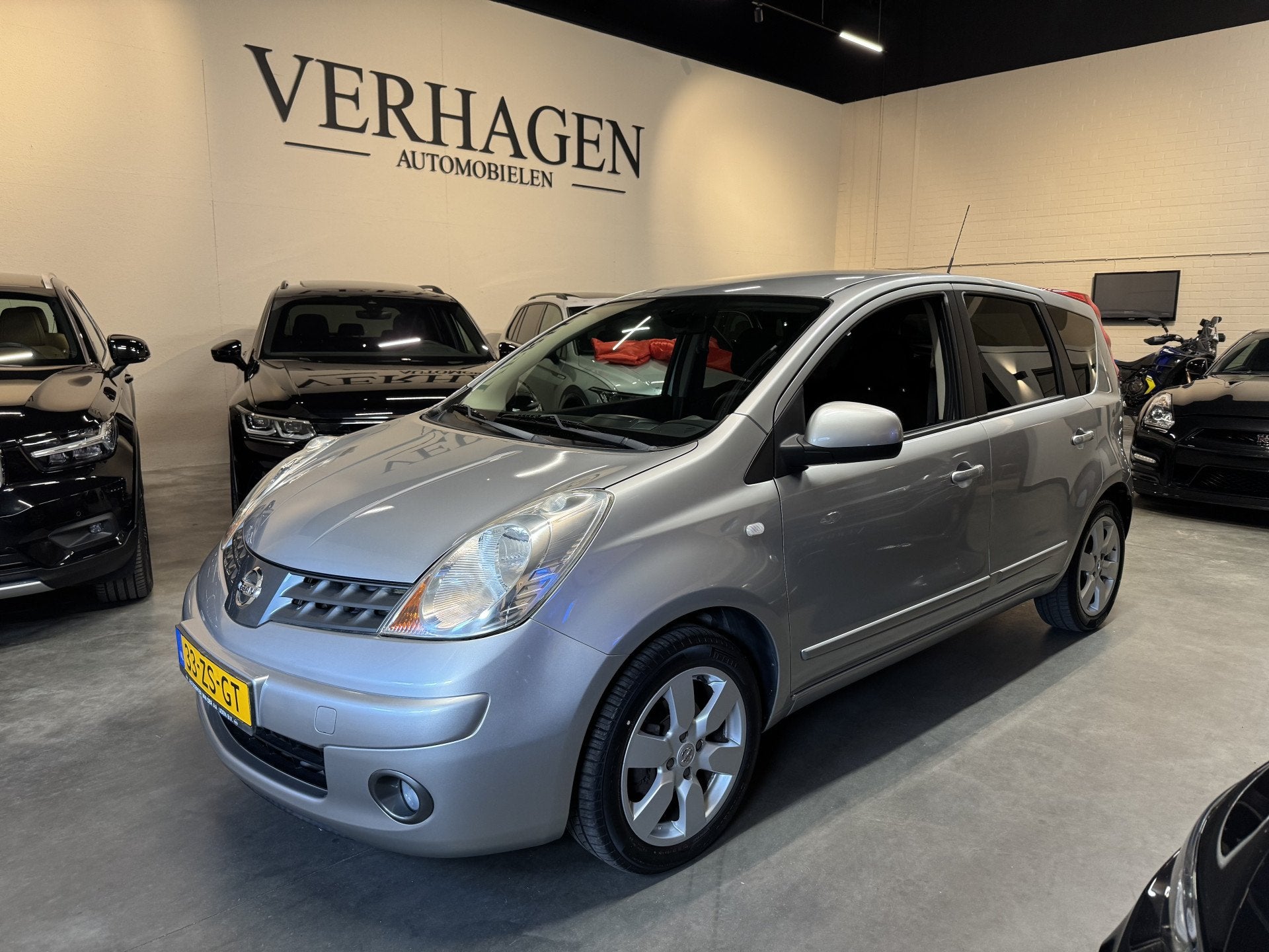 Nissan Note 1.6 Automaat 1ste Eign Dealer onderhouden Airco, Auto's, Nissan, Gebruikt, 750 kg, 4 cilinders, 49 €/maand