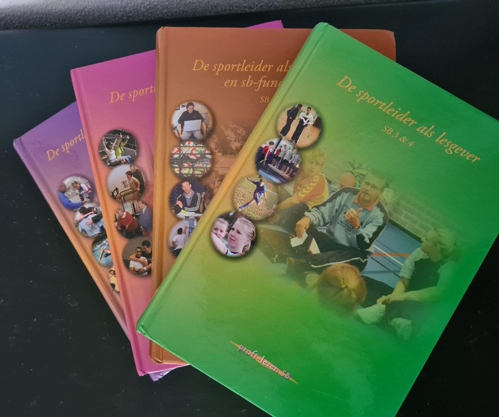 7 Boeken: De sportleider  SB 3/4 en SB 4 MBO Sport Bewegen, Overige vakken, Diverse auteurs, Ophalen of Verzenden, Zo goed als nieuw