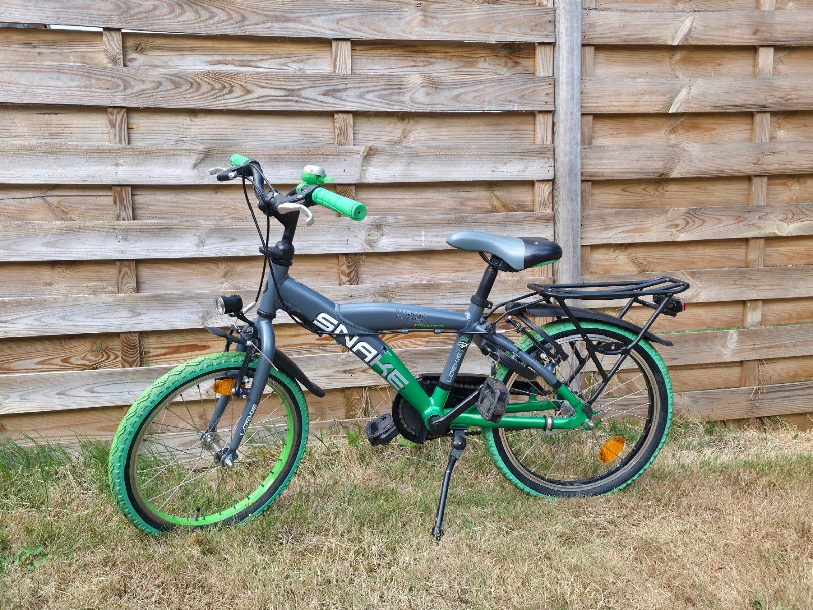 Loekie Snake Kinderfiets 18 inch, Fietsen en Brommers, Fietsen | Jongens, Ophalen, Gebruikt, Velgrem, Loekie