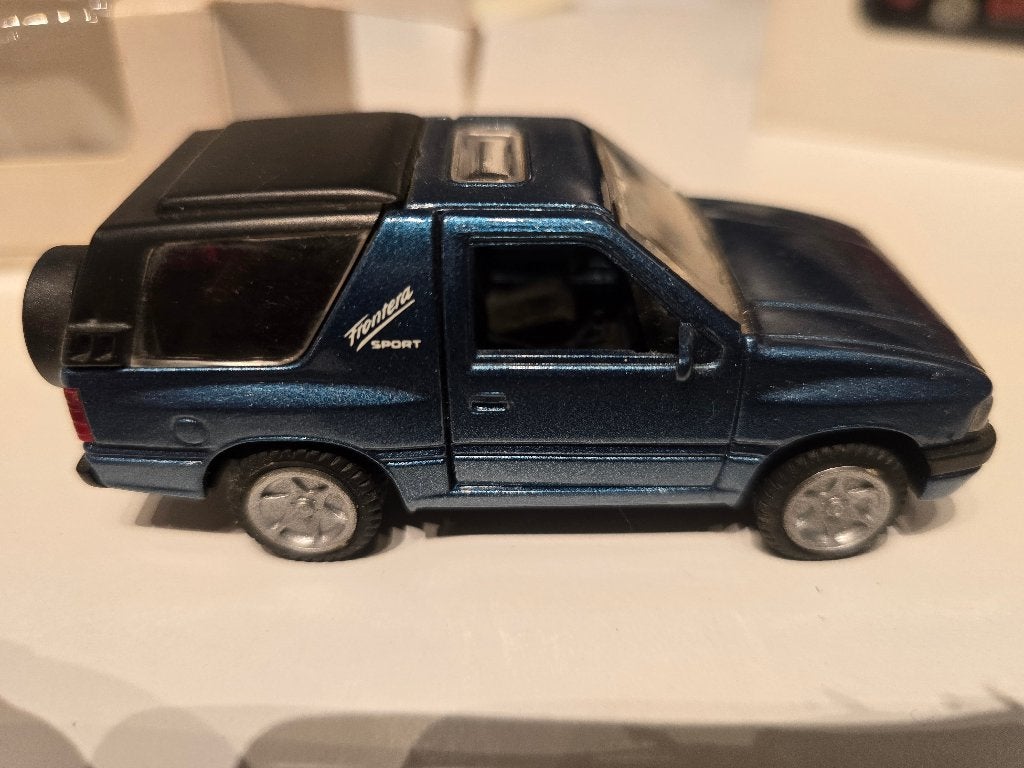 Opel Frontera 4x4 sport 1/43, Ophalen of Verzenden, Zo goed als nieuw, Auto, Overige merken